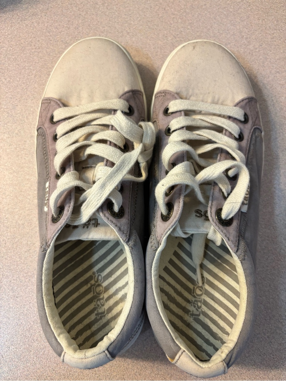 Taos Footwear Women’s Sneakers in Light Gray Purple and Cream